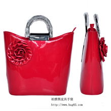 匠心綻放 時(shí)尚歐洲風(fēng)情，打造優(yōu)質(zhì)歐美女包的標(biāo)桿生產(chǎn)供應(yīng)商
